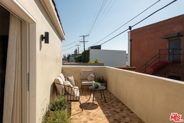 931 S Sycamore Avenue, Los Angeles, CA 90036