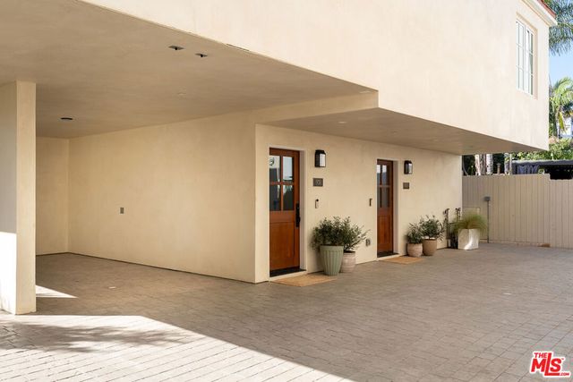 931 S Sycamore Avenue, Los Angeles, CA 90036