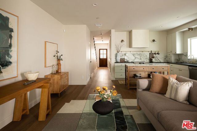 931 S Sycamore Avenue, Los Angeles, CA 90036