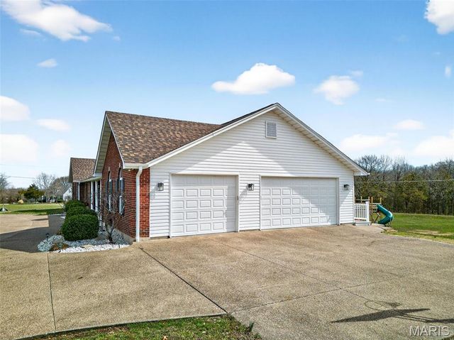 16310 Sugar Pine Court, Wright City, MO 63390