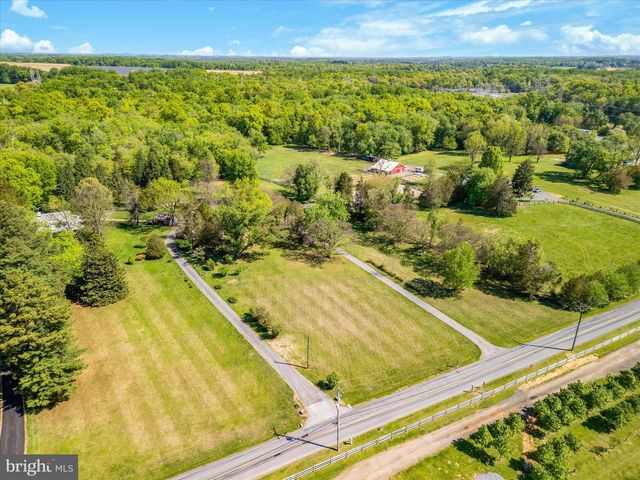 5301 BROOKEVILLE RD, Gaithersburg, MD 20882