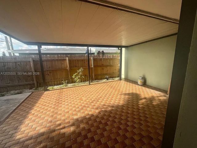 10115 SW 21st Ter, Miami, FL 33165