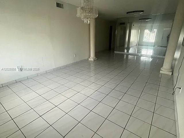 10115 SW 21st Ter, Miami, FL 33165