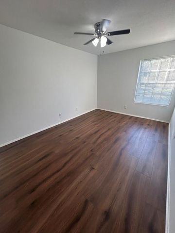 5550 N Braeswood Boulevard 147, Houston, TX 77096