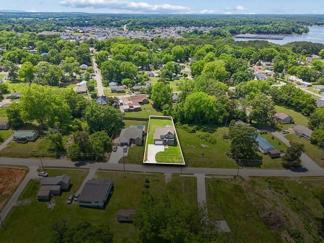 805 N Jefferson St, Winchester, TN 37398