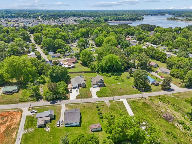 805 N Jefferson St, Winchester, TN 37398
