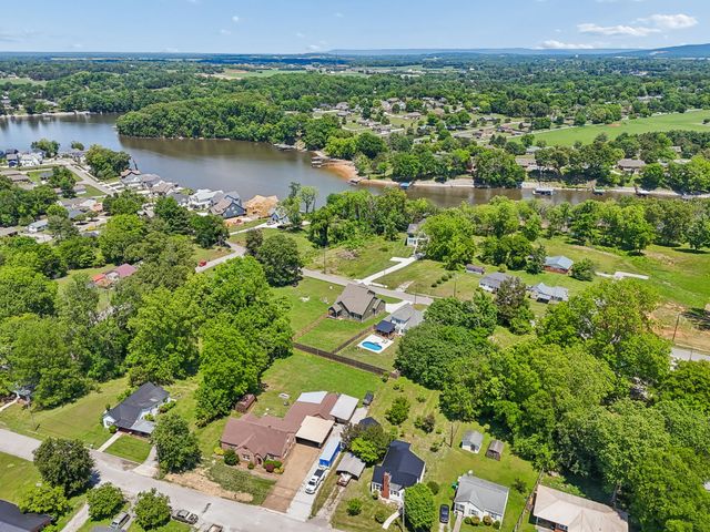 805 N Jefferson St, Winchester, TN 37398