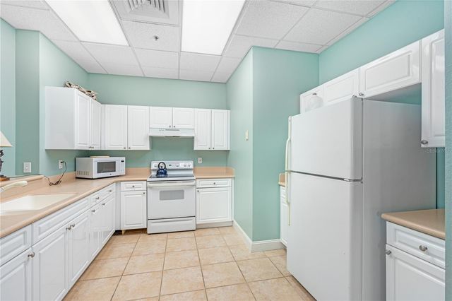 4606 OAK HAMMOCK COURT 4606, Ponce Inlet, FL 32127