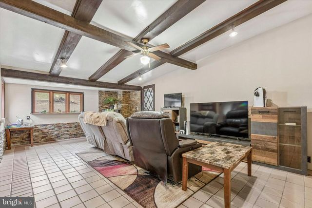 3006 WILD RUN RD, Pennsburg, PA 18073