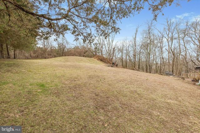 3006 WILD RUN RD, Pennsburg, PA 18073