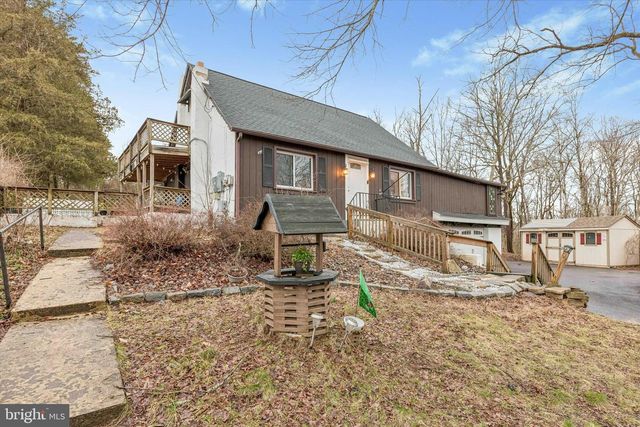 3006 WILD RUN RD, Pennsburg, PA 18073