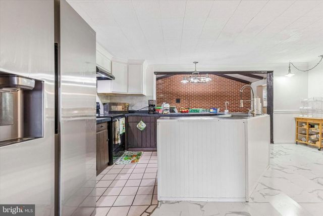 3006 WILD RUN RD, Pennsburg, PA 18073