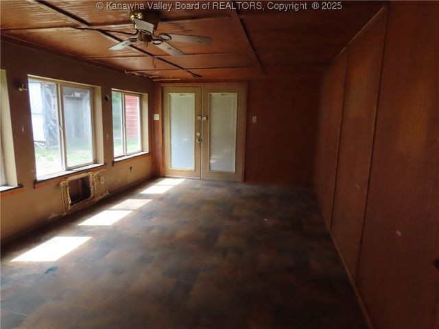 4501 Victoria Road, Charleston, WV 25312