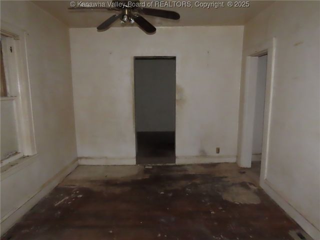 4501 Victoria Road, Charleston, WV 25312