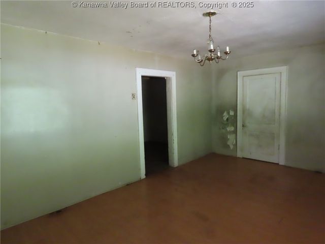 4501 Victoria Road, Charleston, WV 25312