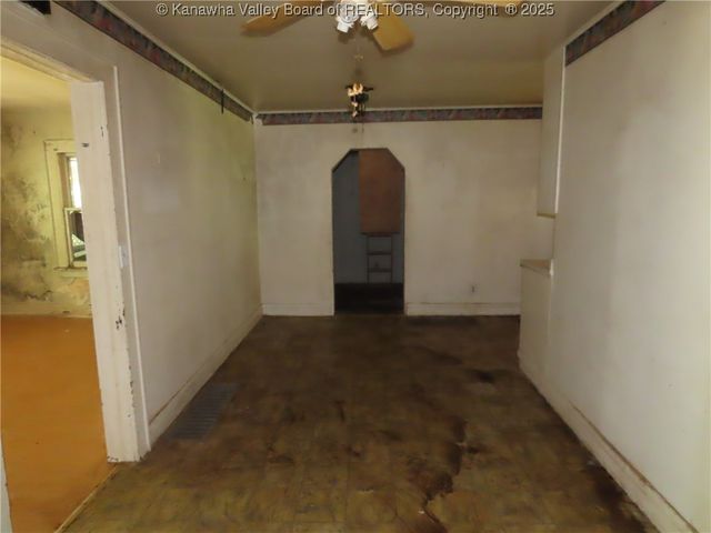 4501 Victoria Road, Charleston, WV 25312