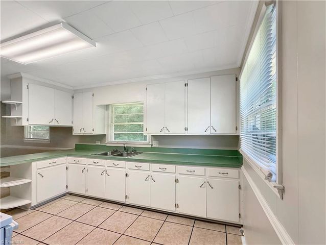 407 Brook Street, Wilkesboro, NC 28697