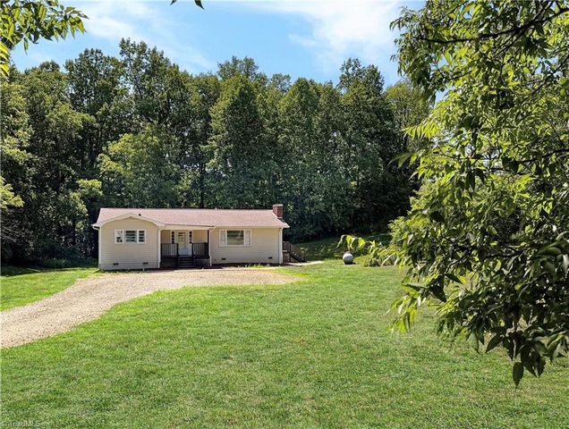 407 Brook Street, Wilkesboro, NC 28697