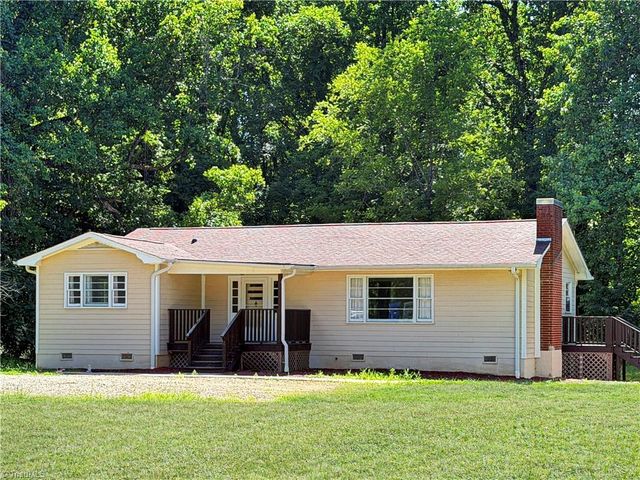 407 Brook Street, Wilkesboro, NC 28697