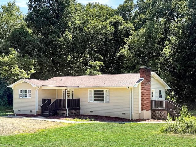 407 Brook Street, Wilkesboro, NC 28697