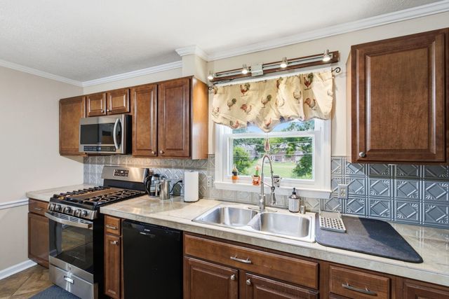 603 S 3rd Street, Nicholasville, KY 40356