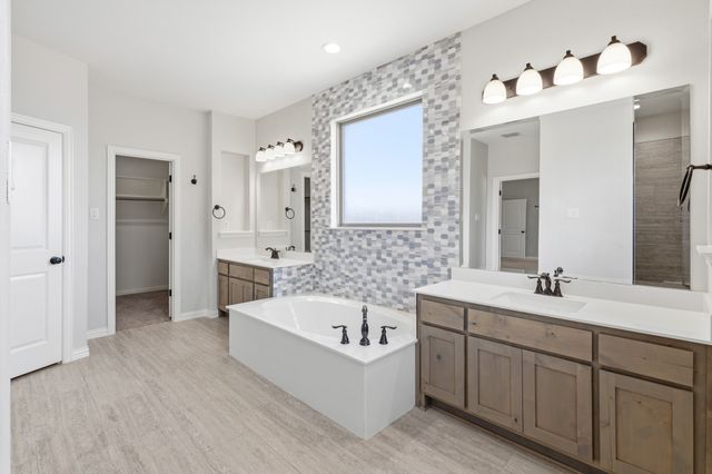 410 Silo Court, Waxahachie, TX 75167