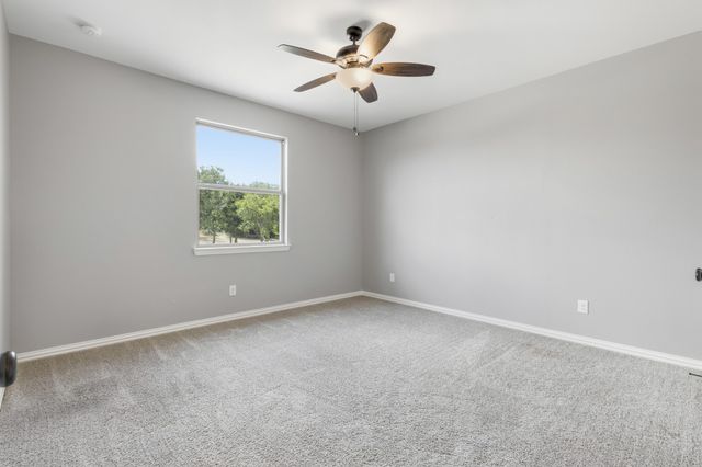 410 Silo Court, Waxahachie, TX 75167