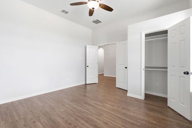 410 Silo Court, Waxahachie, TX 75167