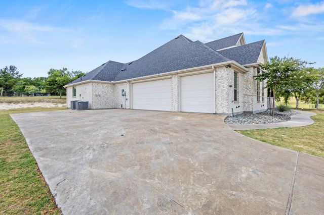 410 Silo Court, Waxahachie, TX 75167