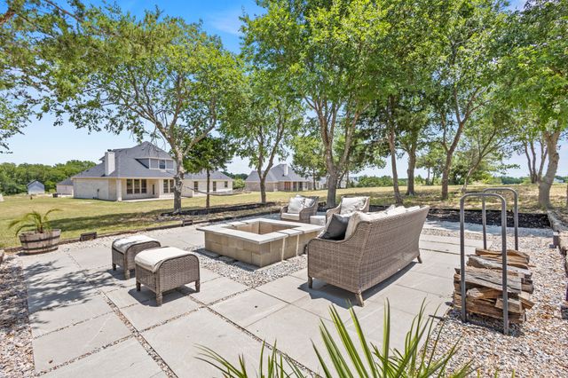 410 Silo Court, Waxahachie, TX 75167