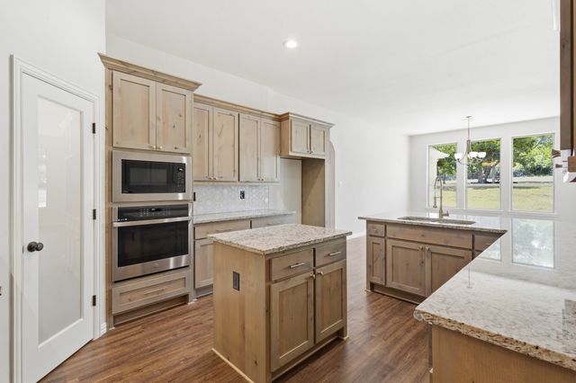 410 Silo Court, Waxahachie, TX 75167