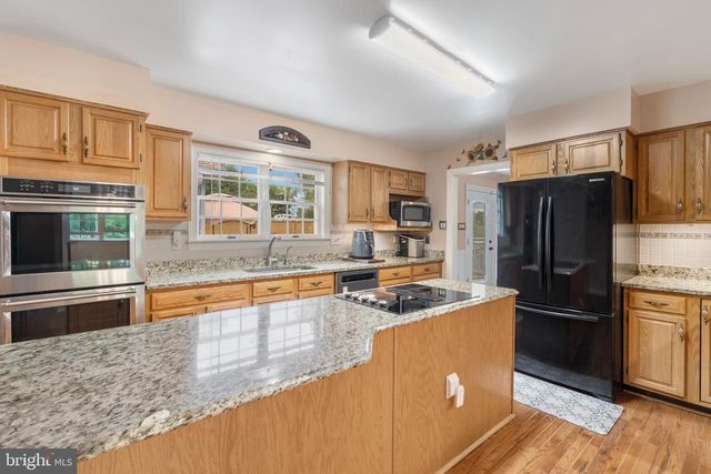 101 VERONICA LN, Charles Town, WV 25414