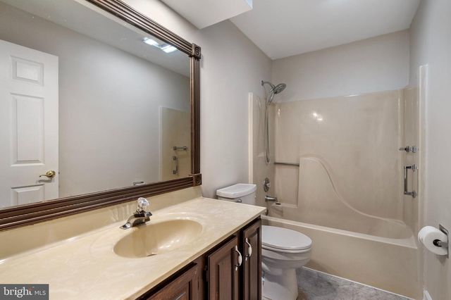 101 VERONICA LN, Charles Town, WV 25414