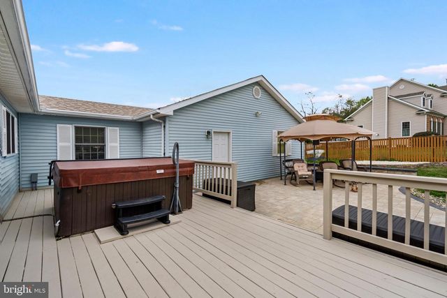 101 VERONICA LN, Charles Town, WV 25414