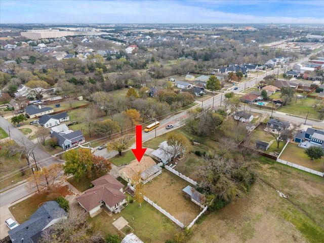 302 S Clark Street, Rockwall, TX 75087