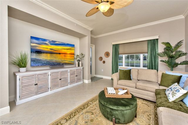 9242 Tesoro LN 1-102, Naples, FL 34114