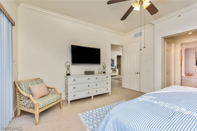 9242 Tesoro LN 1-102, Naples, FL 34114