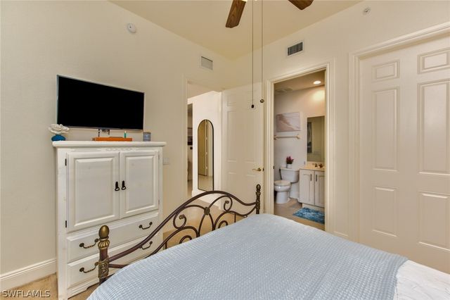 9242 Tesoro LN 1-102, Naples, FL 34114