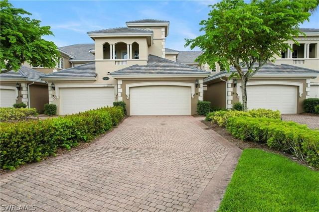 9242 Tesoro LN 1-102, Naples, FL 34114