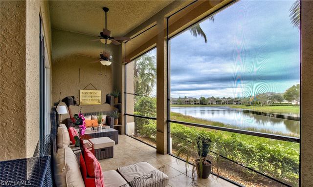 9242 Tesoro LN 1-102, Naples, FL 34114