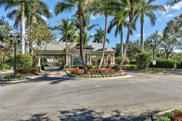 9242 Tesoro LN 1-102, Naples, FL 34114