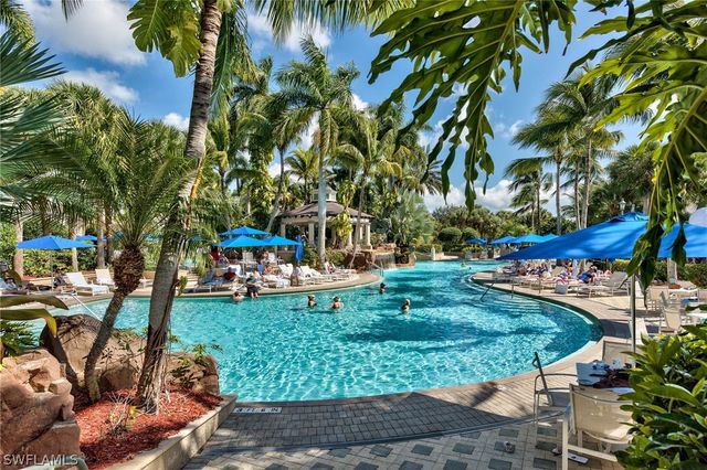 9242 Tesoro LN 1-102, Naples, FL 34114