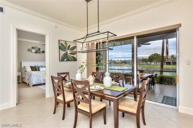 9242 Tesoro LN 1-102, Naples, FL 34114