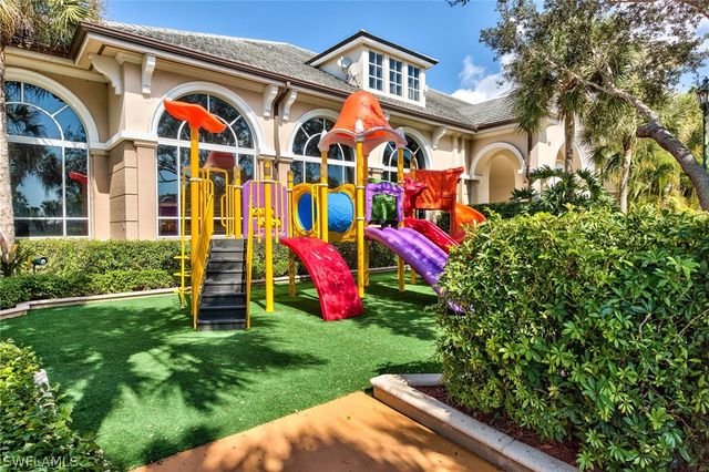 9242 Tesoro LN 1-102, Naples, FL 34114