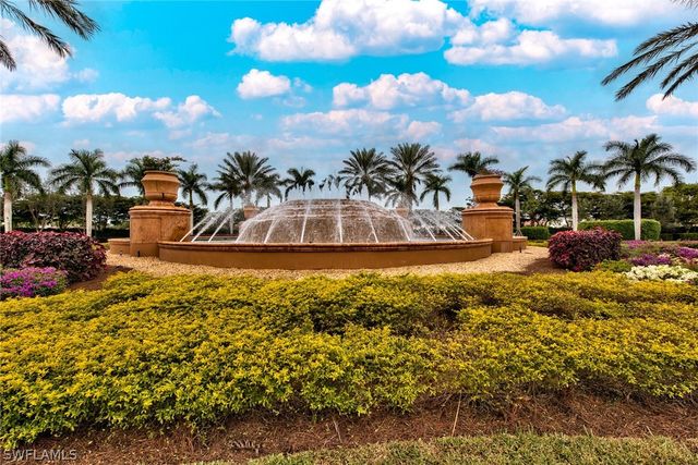 9242 Tesoro LN 1-102, Naples, FL 34114