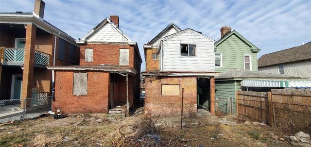 320 W 14TH AVENUE, Homestead, PA 15120