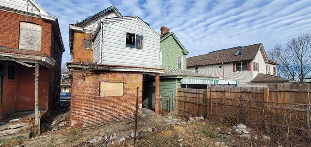 320 W 14TH AVENUE, Homestead, PA 15120