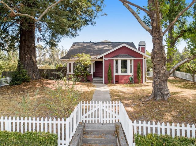 4605 Gravenstein Hwy N, Sebastopol, CA 95472