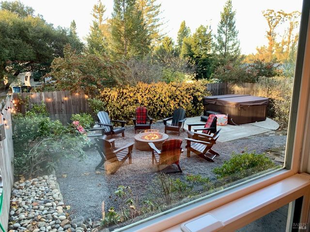 4605 Gravenstein Hwy N, Sebastopol, CA 95472