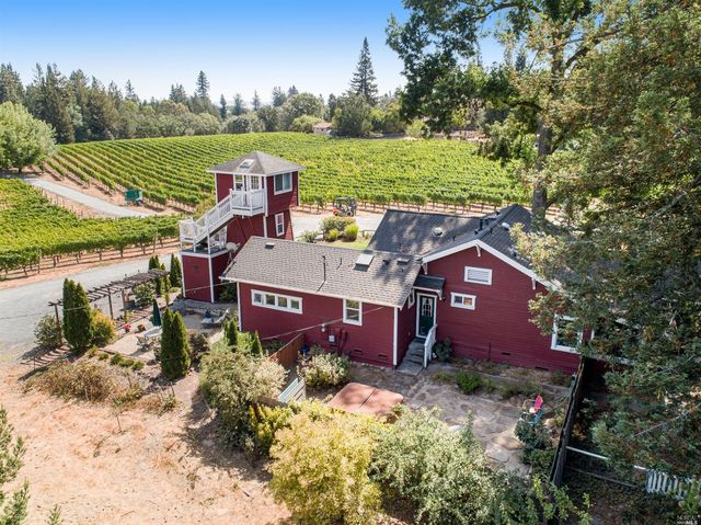 4605 Gravenstein Hwy N, Sebastopol, CA 95472